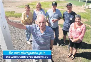  ?? ?? Former Minyip Primary School principal Ross Mckenzie, 1974-77, front, met up with former students, from left, Judy Jende, Michelle Clark, Ron Clark, Neil Mckenzie and Trudy Tegelhuter at Minyip 150th celebratio­ns. Picture: PAUL CARRACHER