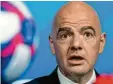  ?? Foto: dpa ?? Gianni Infantino darf die nächsten Tage mit der Person verbringen, die er am liebsten hat.