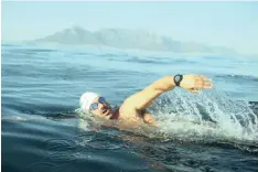  ?? | ARMAND HOUGH African News Agency (ANA) ?? Extreme swimmer Ryan Stramrood became the second person to swim 100 crossings between Robben Island and the mainland after yesterday’s swim that took him two hours 18 minutes.