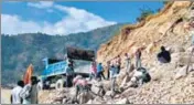  ??  ?? Widening of the Char Dham road going on in 2018. It a project to widen nearly 900 kilometers of hill roads to improve access to pilgrimage spots in Uttarakhan­d.
HT ARCHIVE