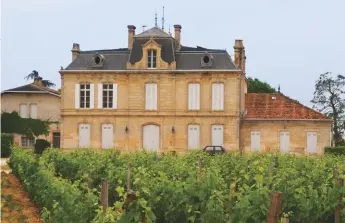  ??  ?? Above: Château Nénin