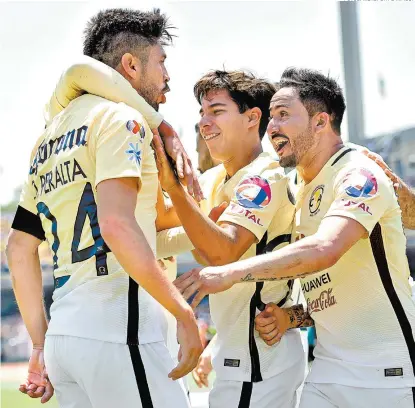  ??  ?? En el Clausura 2017, América se impuso a Pumas por 3-2. El duelo más reciente en campo felino