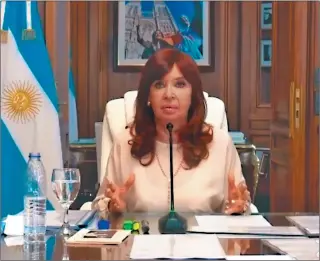  ?? NA ?? SIEMPRE ELLA. CFK no ha logrado trascender a la idea de un presente en lucha.