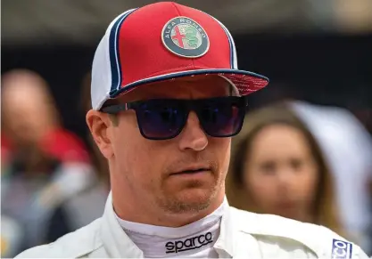  ?? FOTO: ANDREJ ISAKOVIC/LEHTIKUVA-AFP ?? Kimi Räikkönen känner sig alltjämt ung.