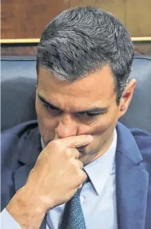  ?? REUTERS ?? PENSATIVO. Pedro Sánchez no halla los apoyos necesarios.