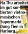  ?? ?? Ha Thu arbeitet im gut sortierten vietnamesi­schen Supermarkt Dong Tien in Harburg.