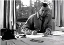  ?? FOTO: EINO MÄKINEN/LEHTIKUVA ?? Alvar Aalto på sin arkitektby­rå 1945.