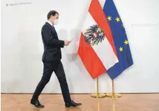  ?? FOTO: ROLAND SCHLAGER/AFP ?? Sebastian Kurz und vier weitere Staatschef­s fordern eine neue Eu-impfstoffv­erteilung. Laut Opposition eine Ablenkung vom eigenen Versagen.