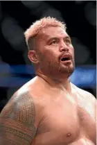  ??  ?? Mark Hunt will fight Derrick Lewis in Auckland.