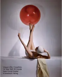  ??  ?? Vogue USA, Coverfoto, 15. Mai 1941 © Condé Nast/Horst Estate/ Knesebeck Verlag