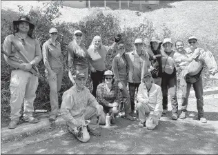  ?? Courtesy photo
/ Julie Johnson ?? Columbia College students who participat­ed in the April 23 tour and project at the Sonora Knolls/ Dragoon Gulch Firewise community were (from left): Back row — Isaac Sanchez, Erin Naegle, Amber Little, Bonnie Porter, Ingrid Lindblom, Christian Wood, Zack Peck, Amelia Henderson, Cayden Rhinehart,todd Leslie; front row — Greg Ira, April, and instructor Lisa Murphy.