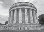  ??  ?? The Harding Memorial was designed to resemble a Greek temple.