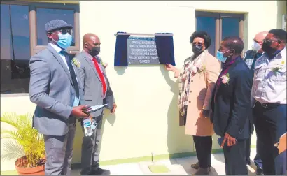  ??  ?? Agri-geared… Tobias Nambala, NTA GM for regulation­s, Rundu mayor Gabriel Kanyanga, higher education deputy minister Verno Kauaria and Kavango East governor Bonifatius Wakudumo during the unveiling ceremony.