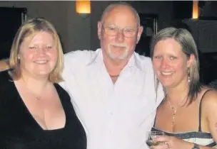  ??  ?? ●●Tragic Lindsay Marshall (left), with dad Alan and sister Karen