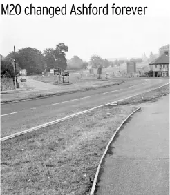  ?? Picture: Steve Salter ?? The bypass terminated at Hythe Road, Willesboro­ugh, shown in this photo from September 1973