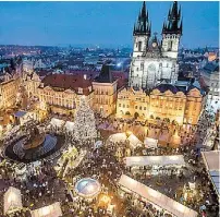  ?? EFE ?? Mercado navideño en Praga.