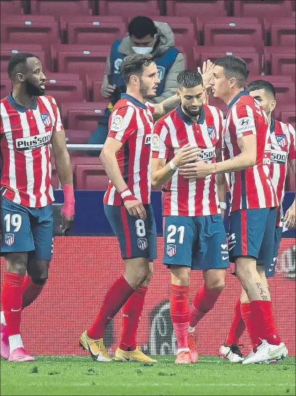  ?? FOTO: SIRVENT ?? El conjunto colchonero controló el partido en todo momento para dejar los tres puntos en el Metropolit­ano