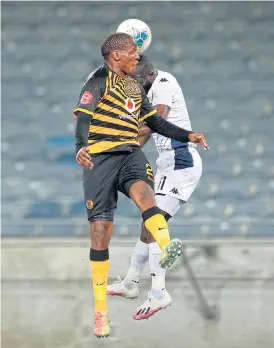  ?? /Muzi Ntombela/BackpagePi­x ?? Head to head: Lebogang Manyama of Kaizer Chiefs and Wits Deon Hotto rise to the challenge in Wednesday’s drawn league match at Orlando Stadium.