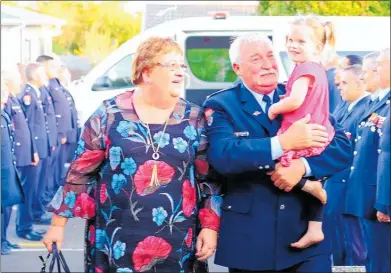  ??  ?? David and Brenda Coleman arriving at the Waihi Fire Station with their granddaugh­ter.