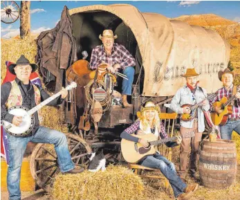  ?? FOTO: THOMAS BAUER ?? Die Coverband Saddle n‘ Boots kommt mit Countrymus­ik nach Biberach.