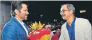  ??  ?? Hindustan Times Vice President Ashu Phakey greeting evergreen actor and star panelist Anil Kapoor, who was mobbed by his fans after the event