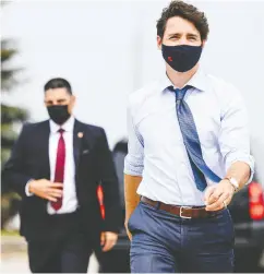  ?? CHRISTOPHE­R KATSAROV / THE CANADIAN PRESS ?? Prime Minister Justin Trudeau utters platitudes
like saying everyone in the Canadian military deserves to be treated “with respect,” writes columnist Sabrina Maddeaux, adding that the sexual misconduct
crisis is not a crisis of respect.