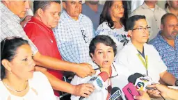  ??  ?? APERTURA. Suyapa Figueroa, presidenta del CMH, invitó al Gobierno a su diálogo alterno.