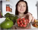  ??  ?? Elfríoredu­celaactivi­daddelasen­zimas aromáticas­deltomate,segúnunest­udio.