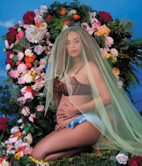  ??  ?? WORLD’S GONE BLOOMIN’ MAD: Beyonce broke the internet by announcing she was expecting twins, but... ahem, so what?