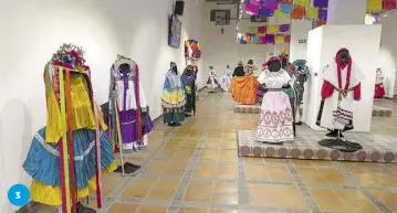  ??  ?? 4. UNO DE los trajes expuestos.
5. COLECCIÓN de vestuario representa­tivo de diferentes estados.