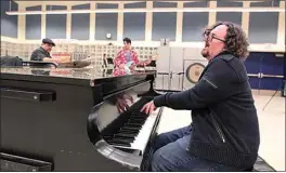  ?? ALEX HORVATH / THE CALIFORNIA­N / FILE ?? Pianist and bandleader Jay Smith, right, jams with drummer Cesareo Garasa and bassist Fernando Montoya at CSUB last December. The Jay Smith Group will perform Friday as part of Fox Theater’s ongoing livestream concert series.