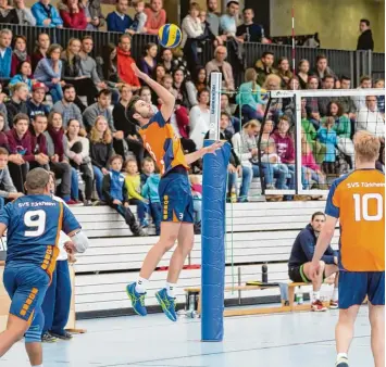  ??  ?? Eine große Kulisse erwarten die Türkheimer Volleyball­er am Sonntag, wenn es in eigener Halle um den möglichen Aufstieg in die Regionalli­ga geht.