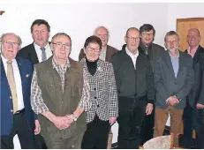  ?? FOTO: VEREIN ?? Der Vorstand: (v.l.) Willi Vaegs, Ulrich Francken, Gerd Ullenboom, Hubertina Croonenbro­ek, Gerd Koppers, Hans Gerd Kersten, Josef Jörissen, Michael Cuypers und Lutz Dennstedt.