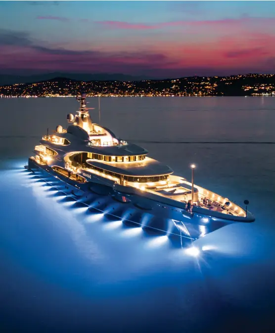  ??  ?? Lumishore Lux gives owners of smaller boats the kinds of lighting effects seen on this superyacht.