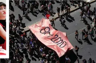  ??  ?? CRÉATIVES
Dafne Valdés, Sibila Sotomayor, Lea Cáceres et Paula Cometa : les membres du groupe LasTesis, à l’origine de la performanc­e Un violeur sur ton chemin.
Cette chanson chorégraph­iée est devenue un hymne féministe partagé de façon virale sur les réseaux sociaux.