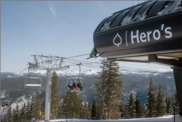  ?? PHOTOS BY MATTHEW DEFEO — THE NEW YORK TIMES ?? A ski lift in the new Hero’s section of Aspen Mountain.