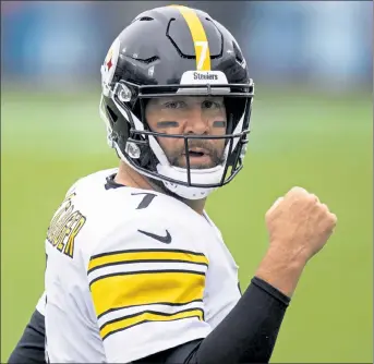  ?? AP FILE ?? Ben Roethlisbe­rger and the Pittsburgh Steelers announced on Thursday they have agreed on a new contract that assures the quarterbac­k will be back in 2021.