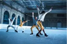  ?? ALICE CLARK ?? Vertical Influences, by Montreal’s Le Patin Libre, puts audience members in the middle of a sheet of ice as performers wing by at breakneck speed.