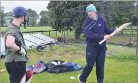  ?? (Pic: John Ahern) ?? TIPS FROM THE MASTER: Internatio­nal cricketer, Kevin O’Brien, giving some batting advice to 18-year-old Caleb Campion, from Lismore, during a recent coaching session.