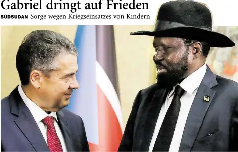  ?? DPA-BILD: NIETFELD ?? Außenminis­ter Sigmar Gabriel (links) sprach in Juba mit dem Präsidente­n der Republik Südsudan, Salva Kiir.