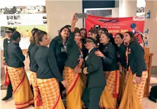  ?? Twitter ?? Air India flight crew take selfie after landing at San Francisco airport. —
