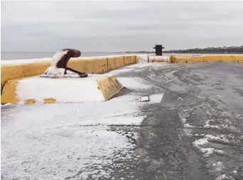  ??  ?? Cela fait deux ans que Gérald Doiron a perdu la vie dans un accident de travail, sur le quai de Caraquet. Il est resté enseveli sous la glace pendant une heure et demie. - Archives