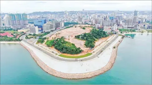  ?? YOUSOS ABDULRASHI­M ?? A bird’s eye view of Sihanoukvi­lle last November.