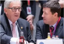  ??  ?? ‘Evasive’: Jean-Claude Juncker and Martin Selmayr