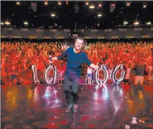  ?? Stacey Torma ?? Linq Hotel headliner Mat Franco celebrates his 1,000th show at the theater named for him July 3.