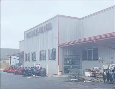  ?? SALLY CARROLL/SPECIAL TO MCDONALD COUNTY PRESS ?? Tractor Supply officials have announced their intention of purchasing the Orscheln Farm & Home chain in a $297 million all-cash transactio­n. The store located in Jane is among those stores affected. A manager with the store on Gordon Hollow Road in Jane said she couldn’t comment on any impending changes.