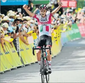  ?? FOTO: EFE ?? El italiano Davide Formolo entra como vencedor de la 3ª etapa del Dauphiné