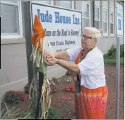  ?? STAFF PHOTOS BY ANDREW RICHARDSON ?? Executive Director Mary Lynn Logsdon outside the Jude House in Bel Alton.