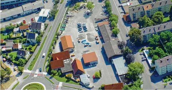  ?? Archivfoto: Aerobild Augsburg ?? Der Bauhof an der Münchner Straße wird immer maroder. Der Stadtrat will trotzdem die Standortsu­che für den Neubau ein weiteres Mal aufrollen.