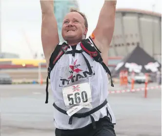  ?? SUPPLIEDPH­OTO ?? A year after enduring 33 radiation treatments for tongue cancer, Ryan MacDonald improved enough that he could compete in 12 obstacle course races in 2016.